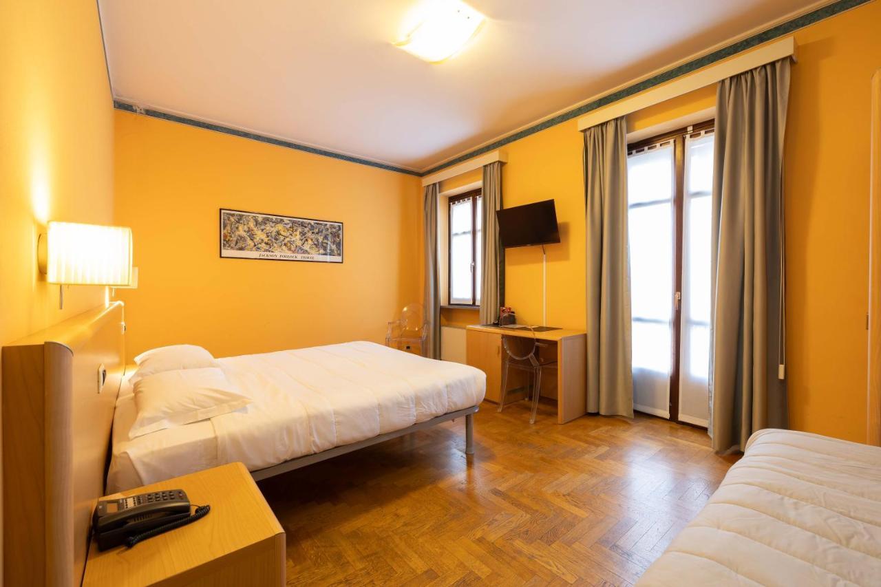 Hotel La Ferte Asti Exteriör bild