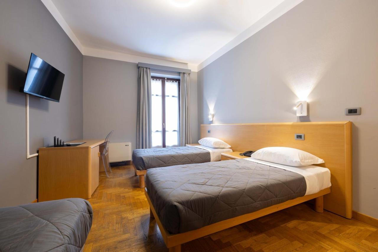 Hotel La Ferte Asti Exteriör bild